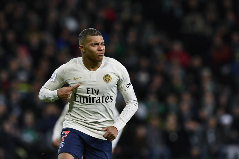 家里铺“木地板”已经过时了? 学年轻人的做法, 美观无甲醛!